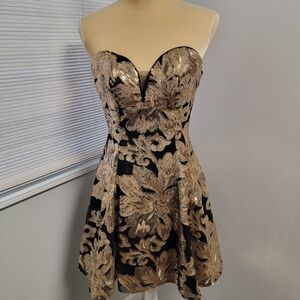 Abby Paris Strapless Black Gold Sequin Gown Mini Fit And Flare Prom Size Small